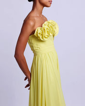 Load image into Gallery viewer, Pleated Strapless Maxi Dress