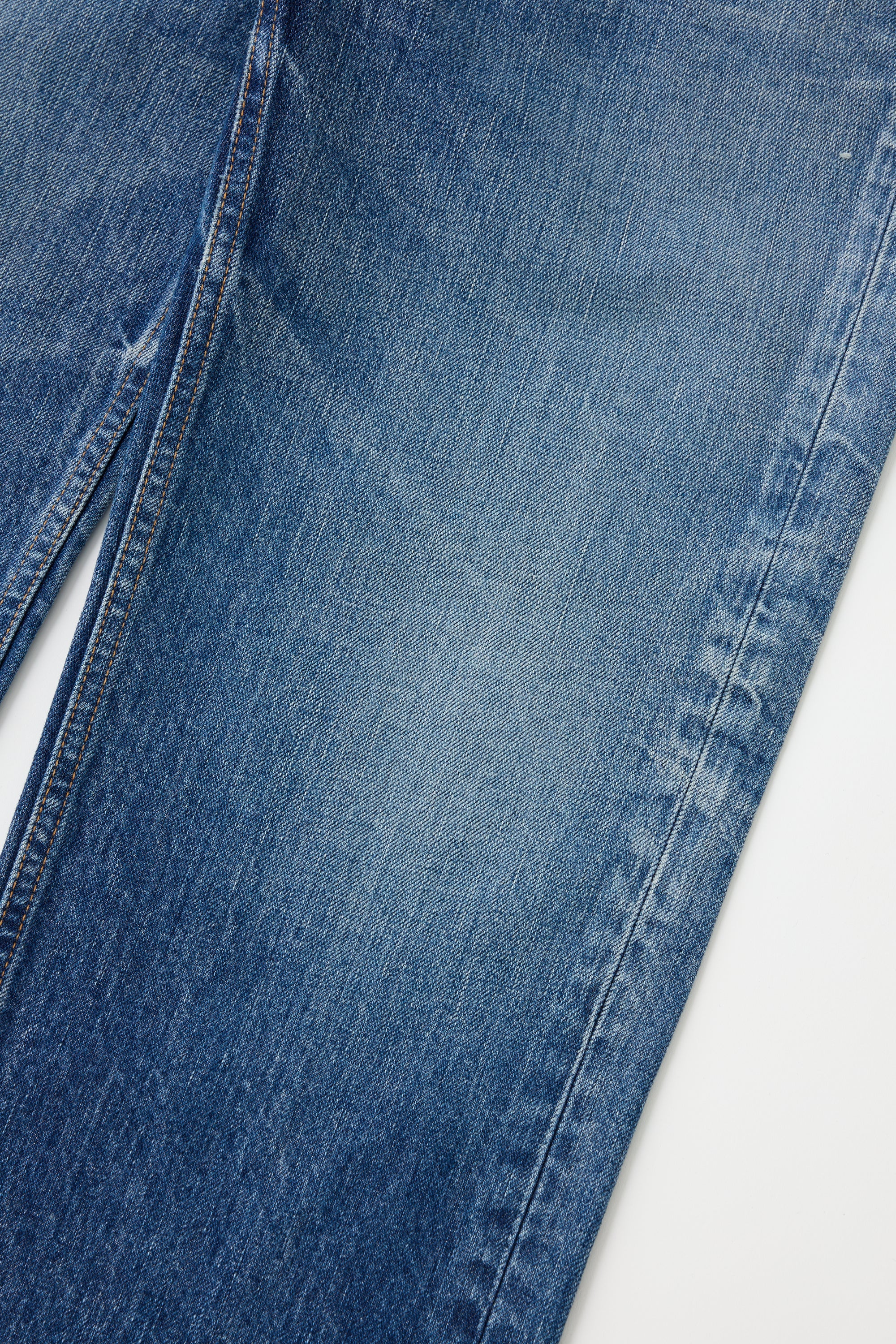 MV NEEDHAM STRAIGHT-LOW