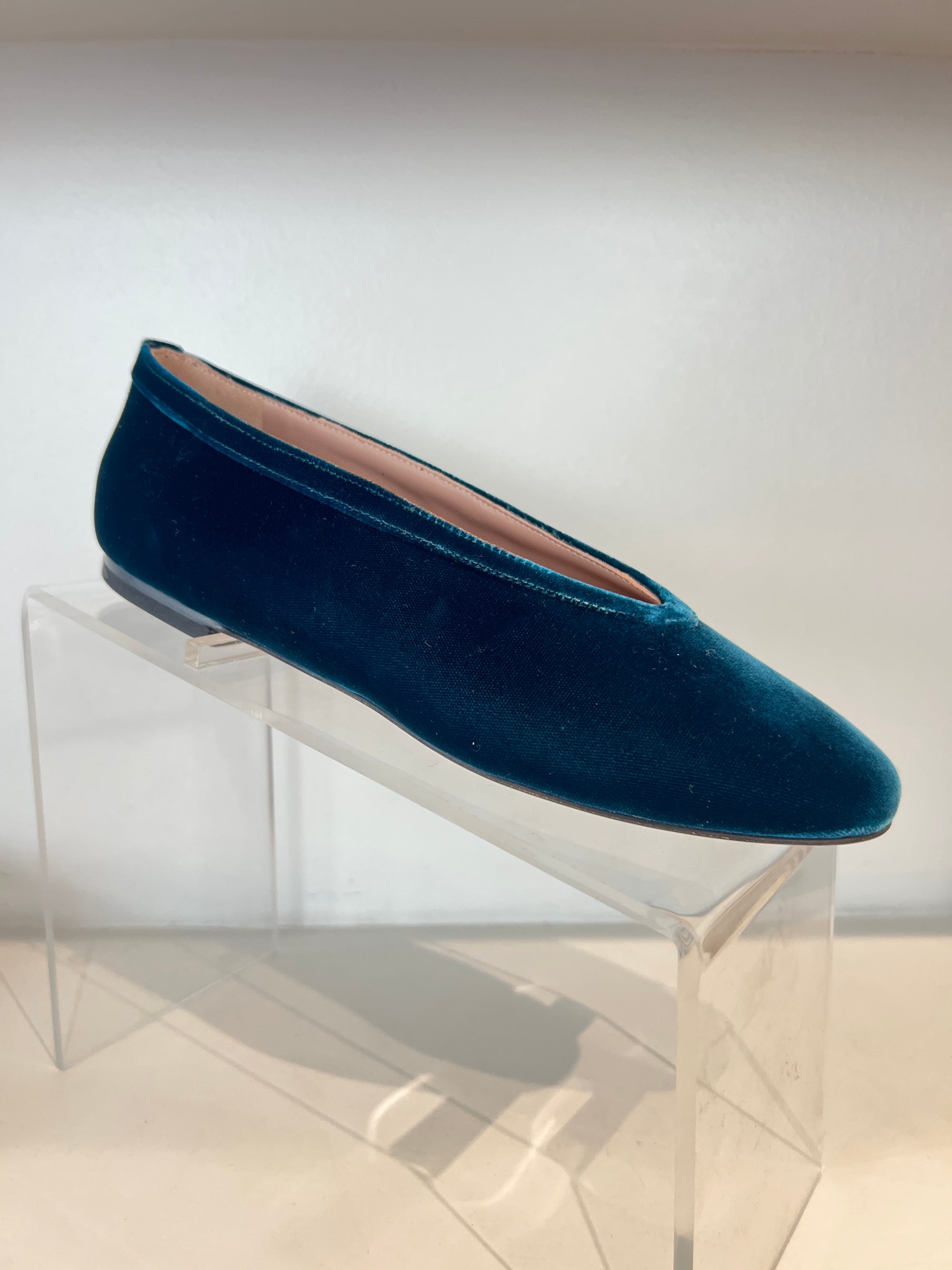 Dafne Velvet Flat