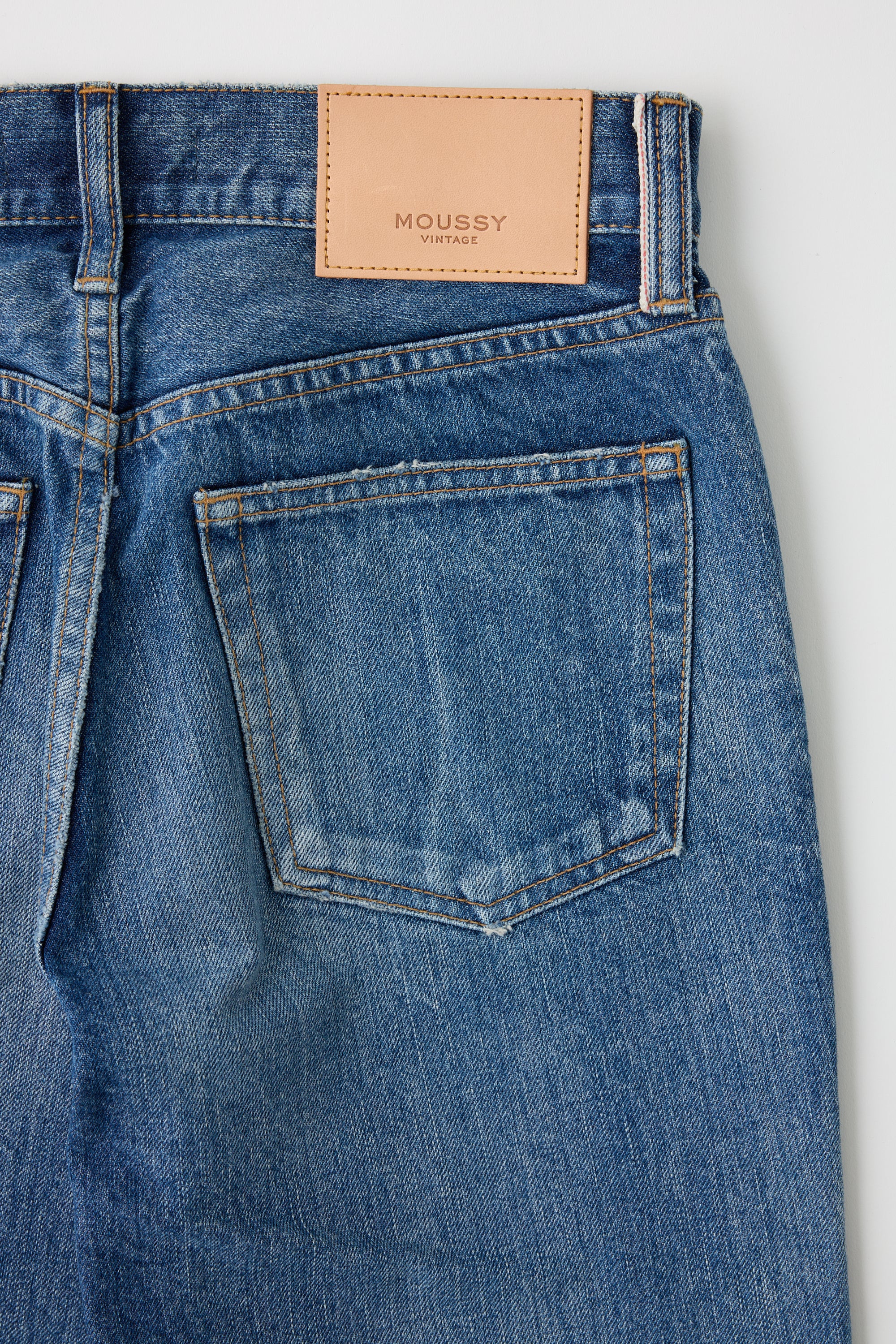 MV NEEDHAM STRAIGHT-LOW