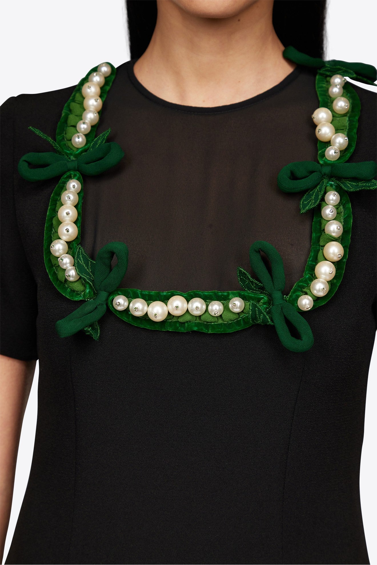 MINI DRESS WITH PLASTRON AND JEWEL PEAS