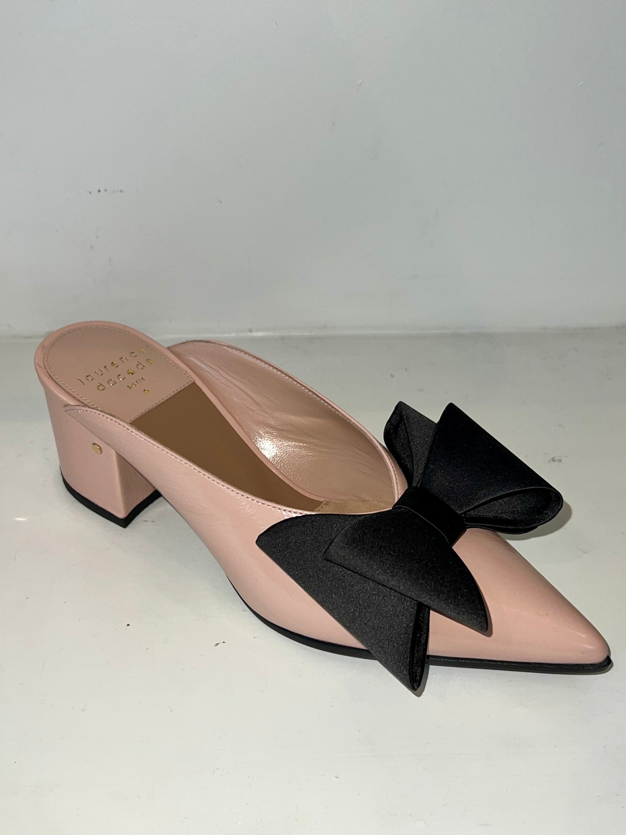 サンダル・ミュール SCAROSSO FW21 Sutton Black Suede (SUTTONPUMPBLASUED) SHOES – SOSUSU
