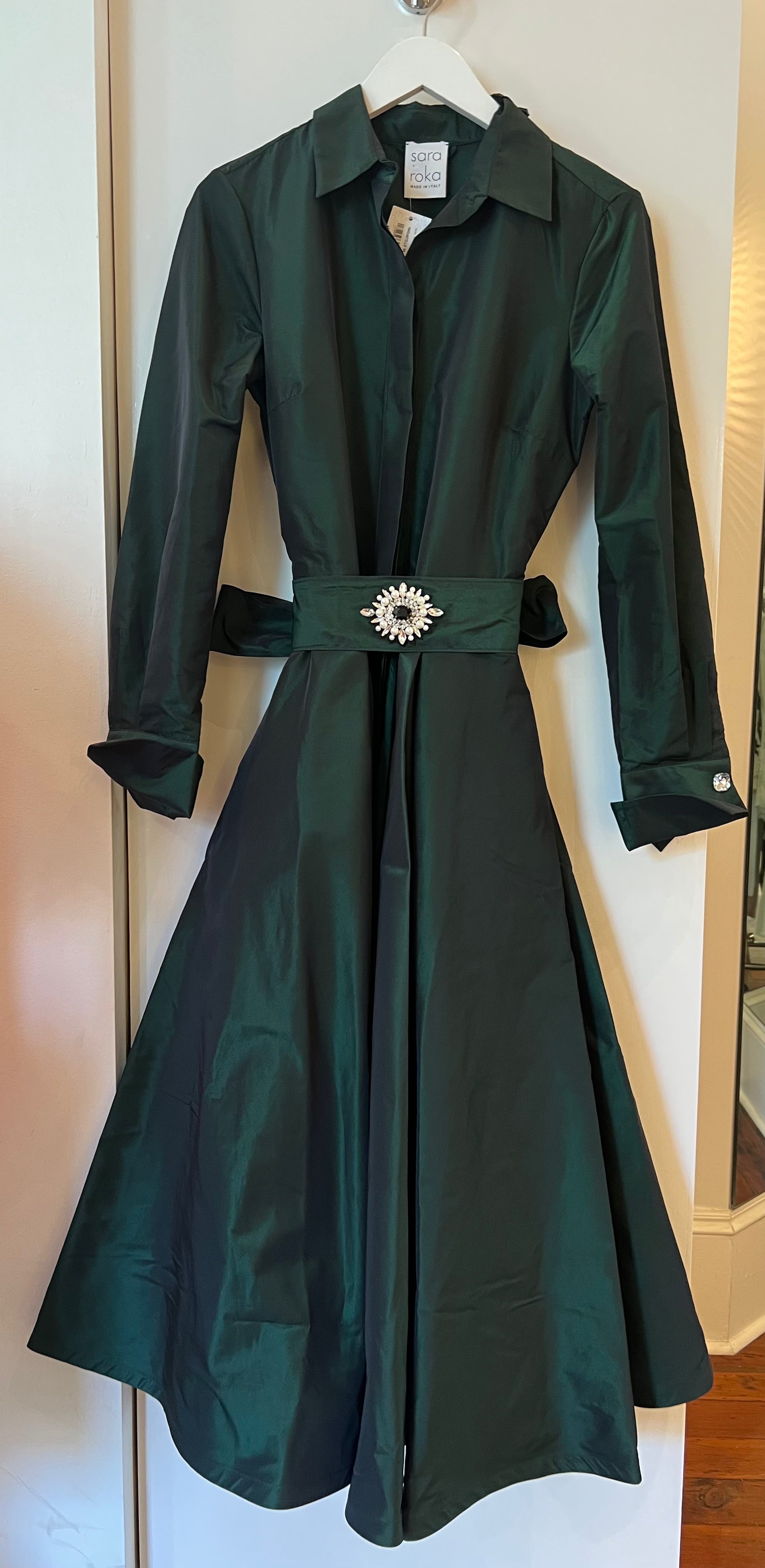 'S SOLEZIA[ソレジア] Belted Open Collar Dress Como Dress - Visione