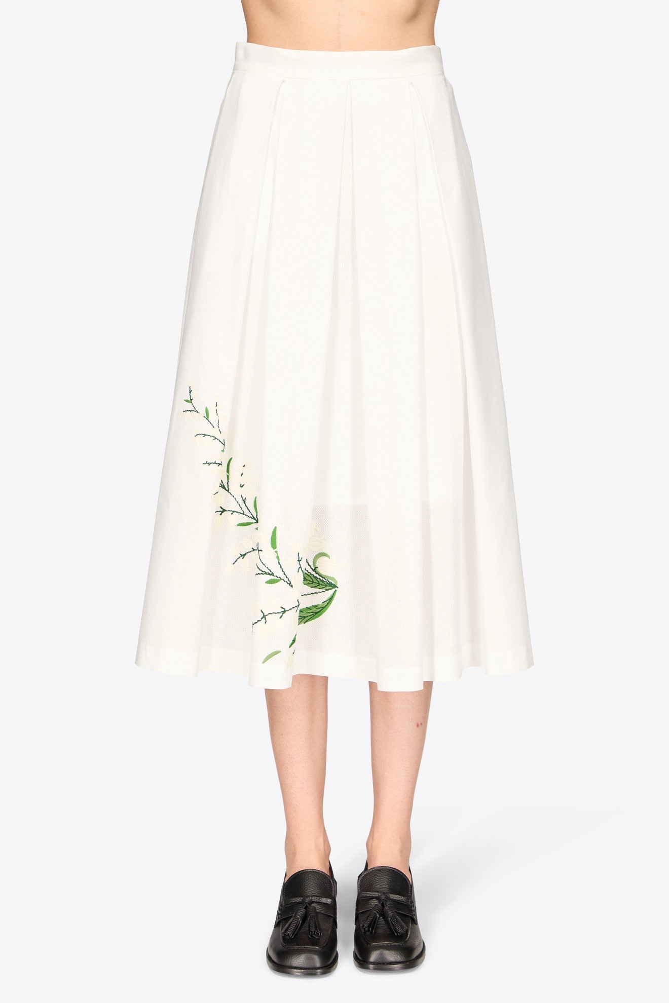 Full Skirt With Lily Embroider