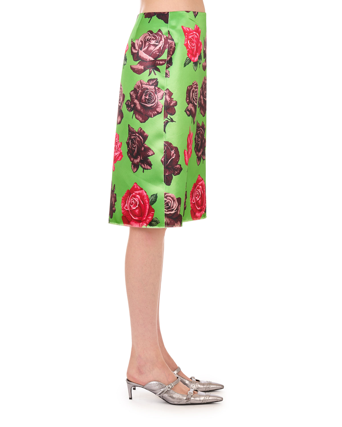 GONNA/SKIRT
