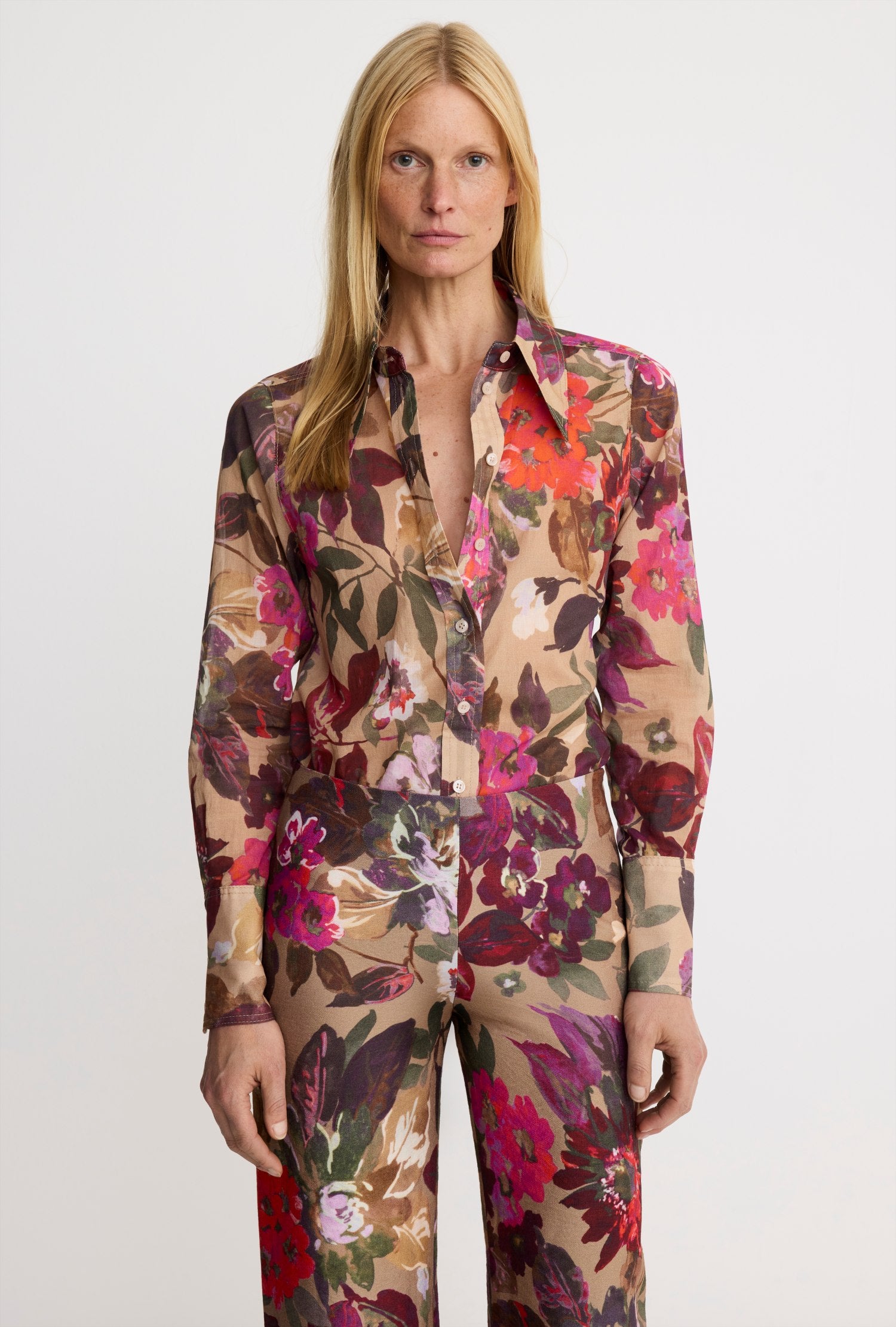 Point Collar Shirt