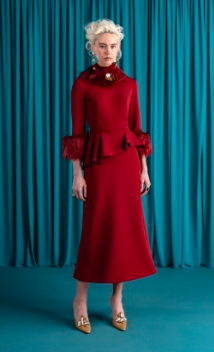 Crepe Gown with detachable fur collar