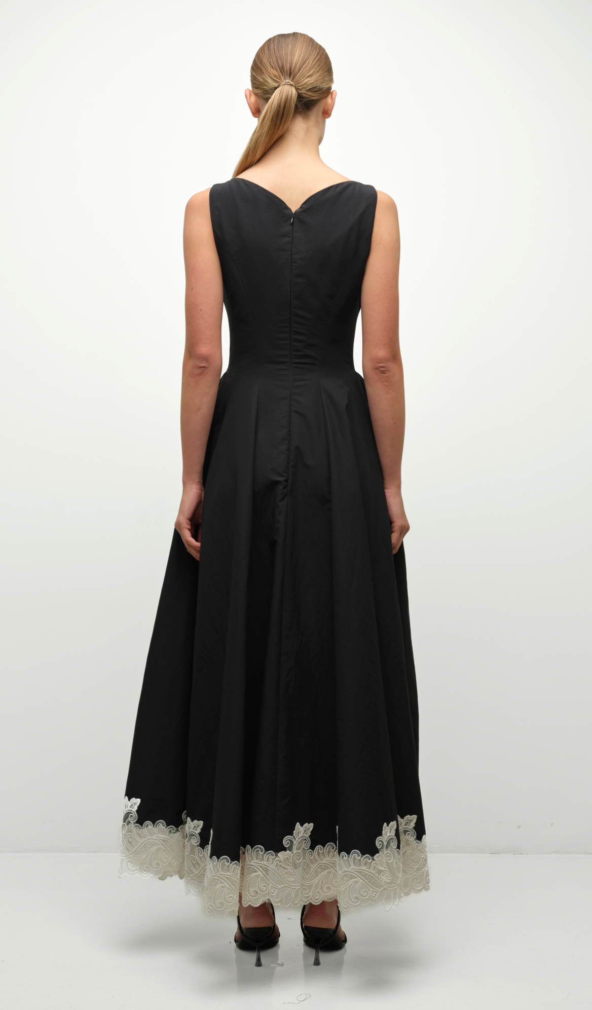 Mira S/L Structured Midi Dress