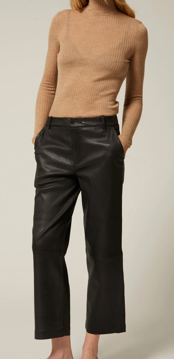 Cropped Baggy Trousers