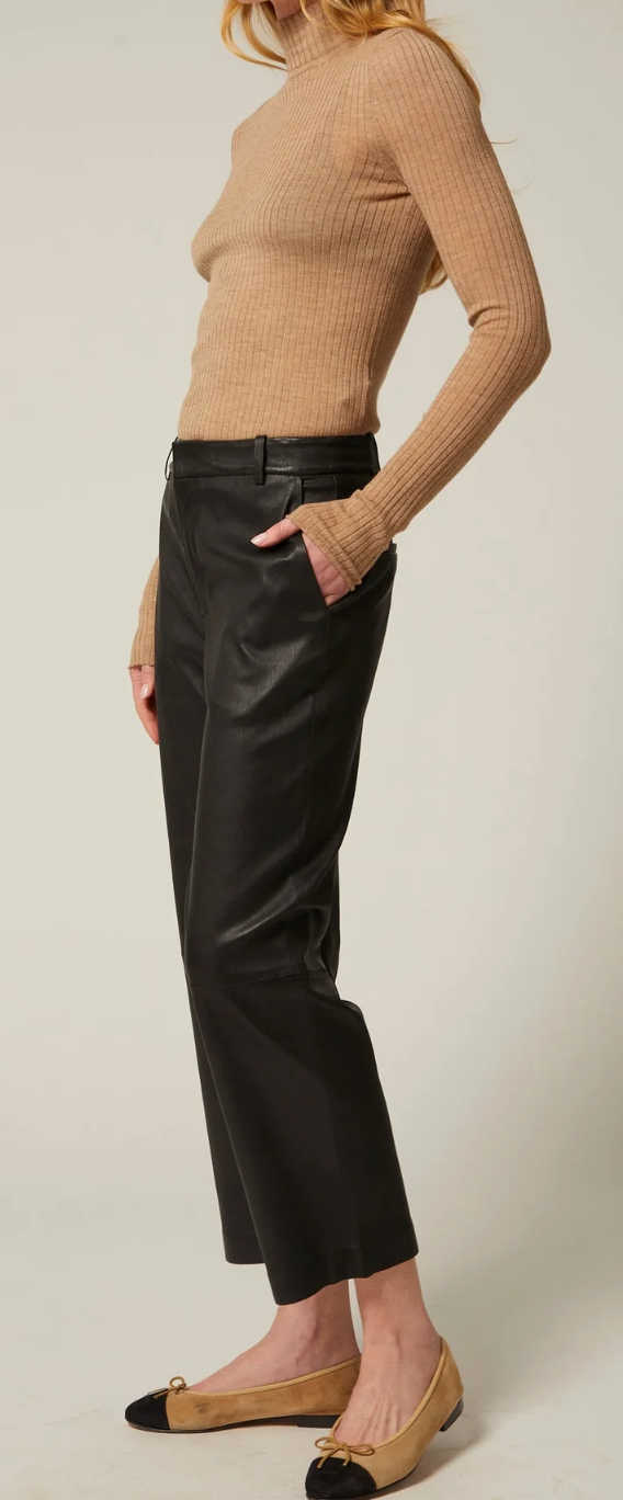 Cropped Baggy Trousers
