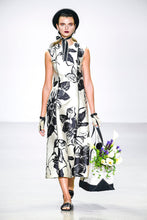 Load image into Gallery viewer, Printed Flower Day Dress