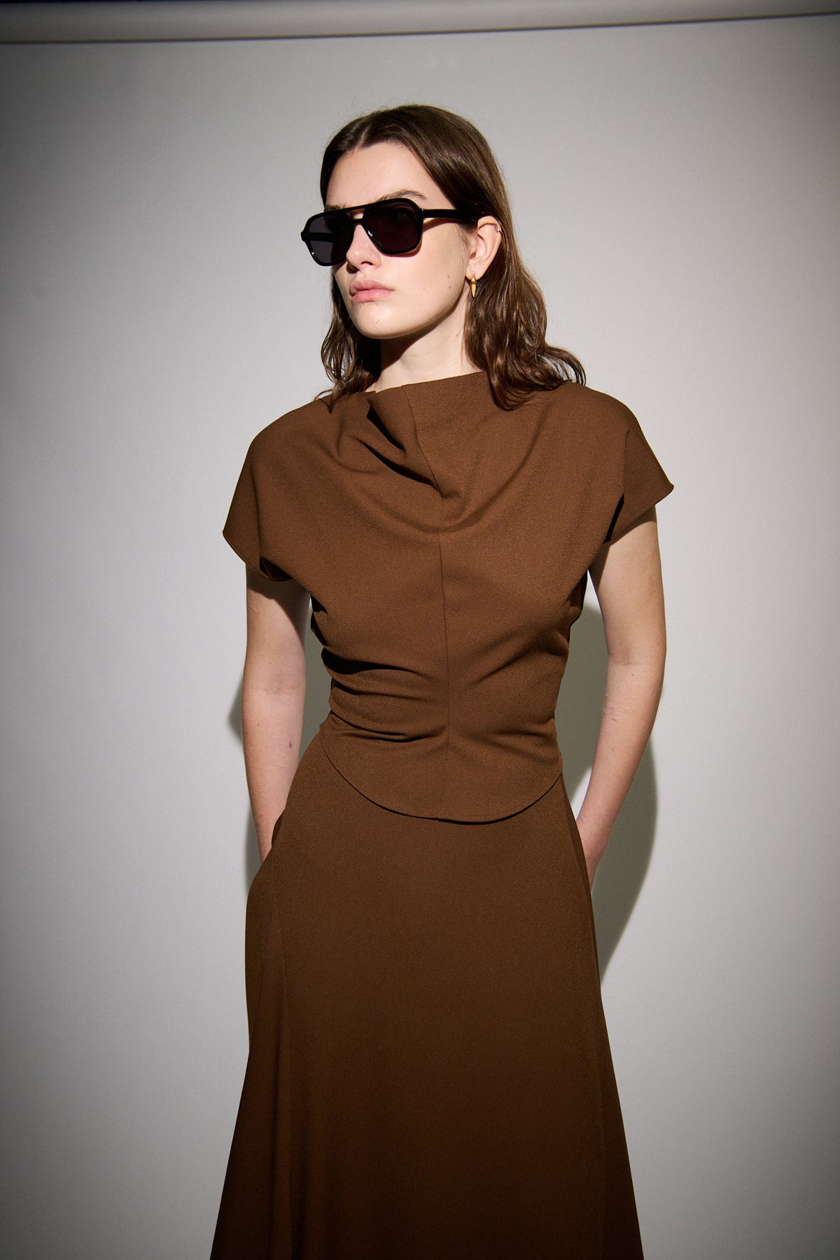 LEORA SCULPTURAL TOP